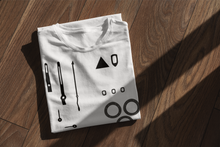 Load image into Gallery viewer, Parts of the machine (Daytona) Unisex Tee Blanc